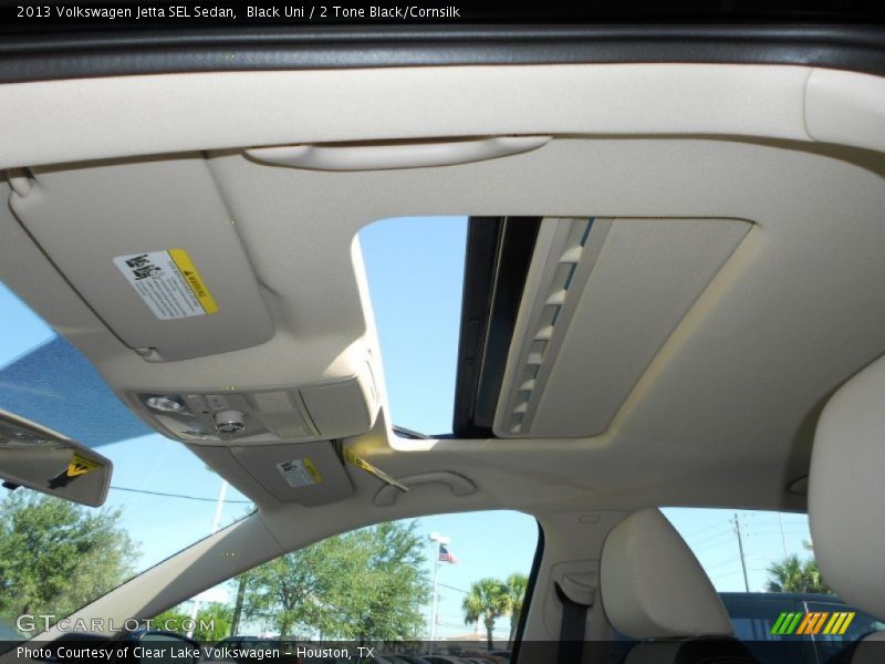 Black Uni / 2 Tone Black/Cornsilk 2013 Volkswagen Jetta SEL Sedan