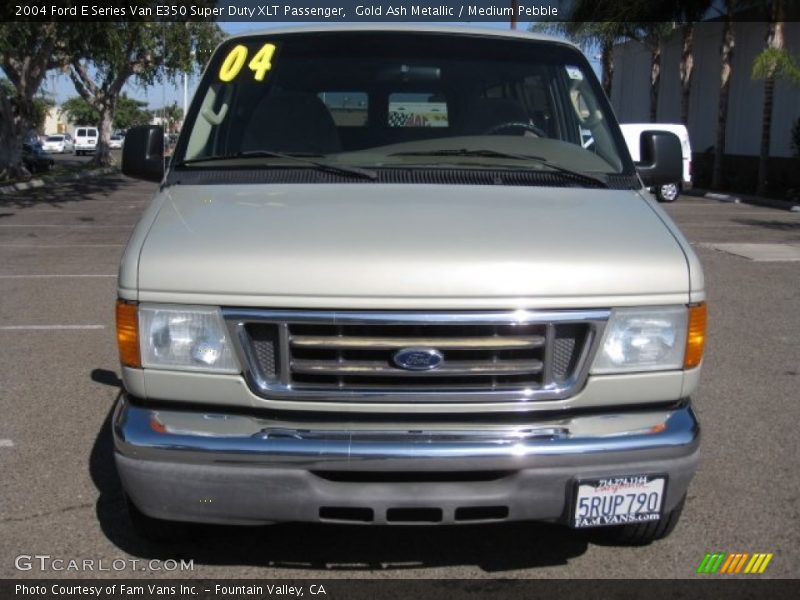 Gold Ash Metallic / Medium Pebble 2004 Ford E Series Van E350 Super Duty XLT Passenger