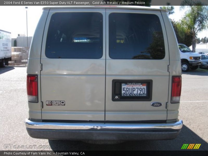 Gold Ash Metallic / Medium Pebble 2004 Ford E Series Van E350 Super Duty XLT Passenger