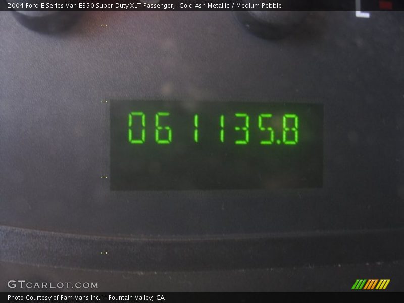 Gold Ash Metallic / Medium Pebble 2004 Ford E Series Van E350 Super Duty XLT Passenger
