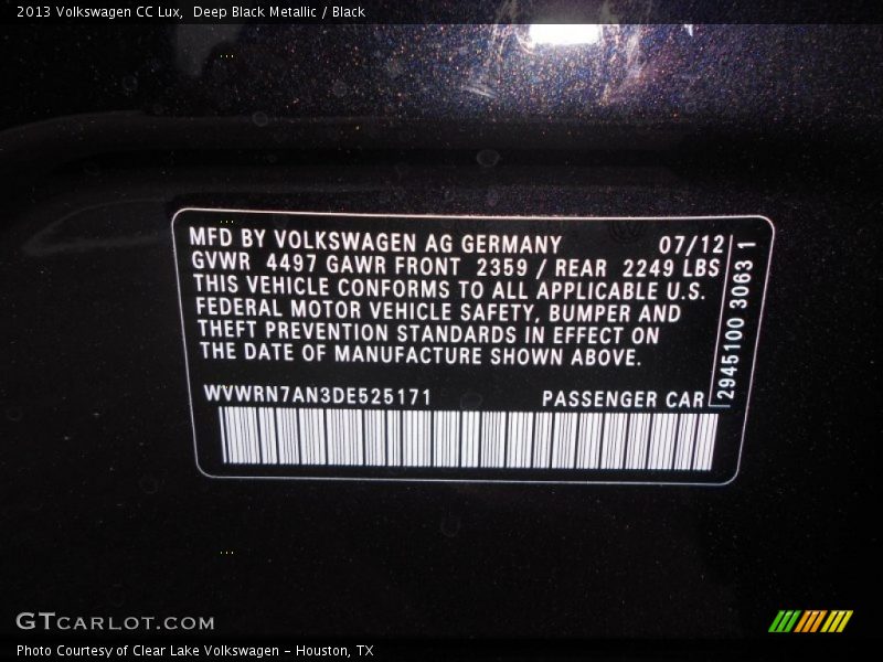 Deep Black Metallic / Black 2013 Volkswagen CC Lux