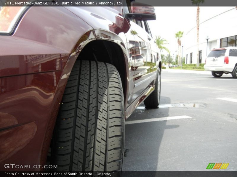 Barolo Red Metallic / Almond/Black 2011 Mercedes-Benz GLK 350