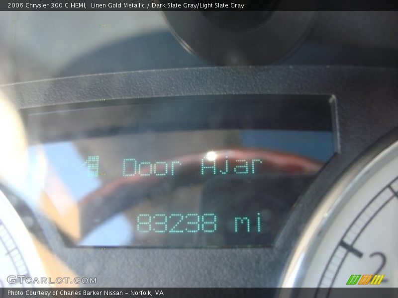 Linen Gold Metallic / Dark Slate Gray/Light Slate Gray 2006 Chrysler 300 C HEMI