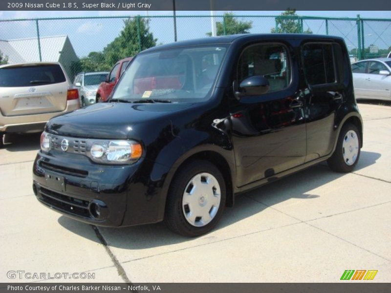 Super Black / Light Gray 2009 Nissan Cube 1.8 S