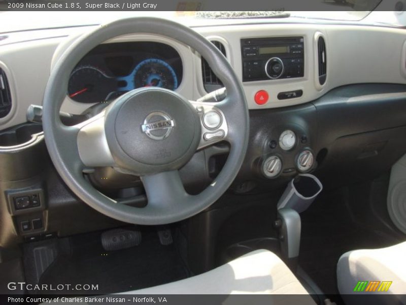 Super Black / Light Gray 2009 Nissan Cube 1.8 S