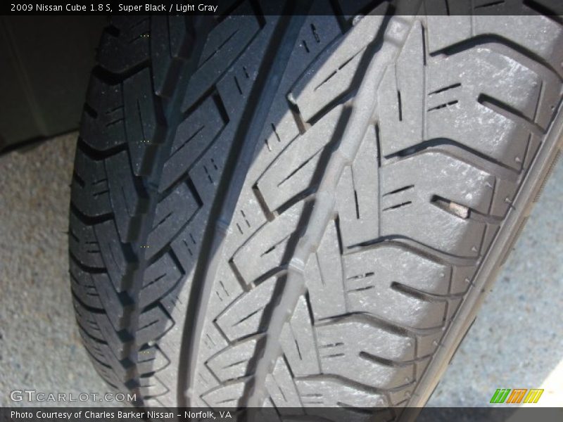 Super Black / Light Gray 2009 Nissan Cube 1.8 S