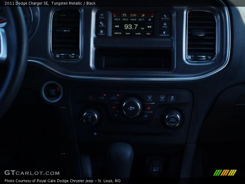 Tungsten Metallic / Black 2011 Dodge Charger SE