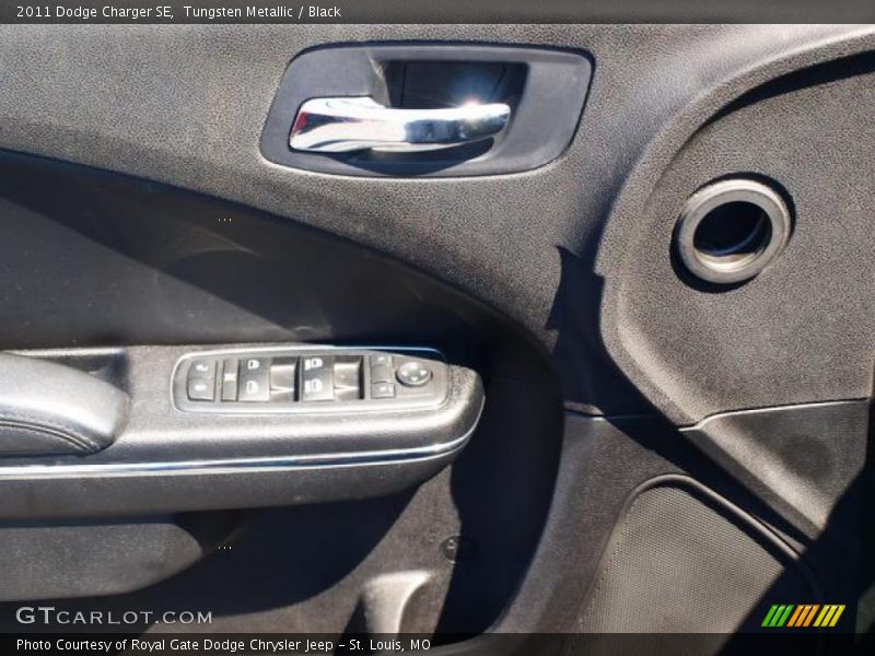 Tungsten Metallic / Black 2011 Dodge Charger SE