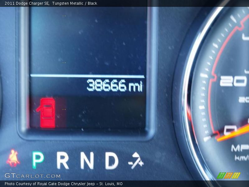 Tungsten Metallic / Black 2011 Dodge Charger SE