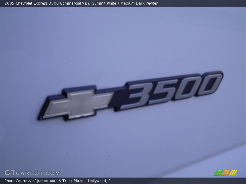 Summit White / Medium Dark Pewter 2005 Chevrolet Express 3500 Commercial Van