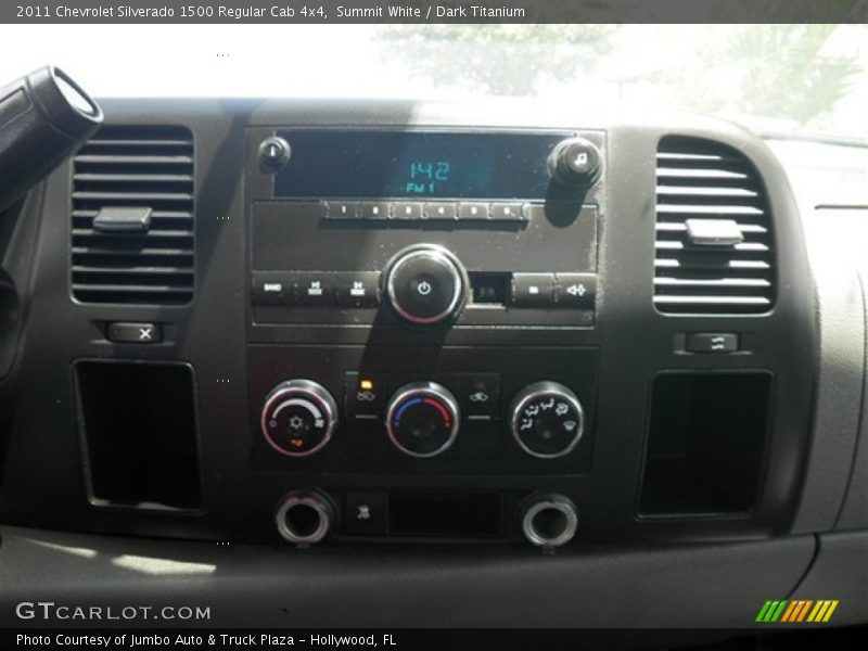 Summit White / Dark Titanium 2011 Chevrolet Silverado 1500 Regular Cab 4x4