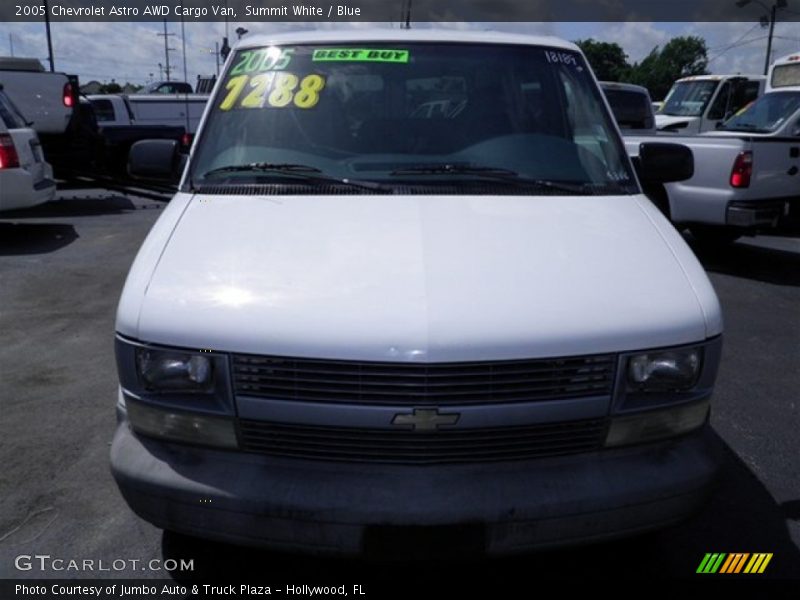 Summit White / Blue 2005 Chevrolet Astro AWD Cargo Van