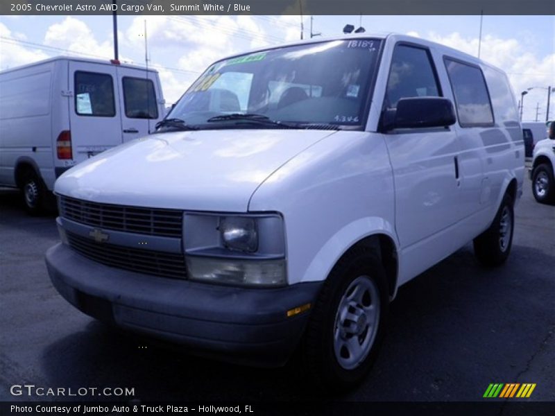 Summit White / Blue 2005 Chevrolet Astro AWD Cargo Van