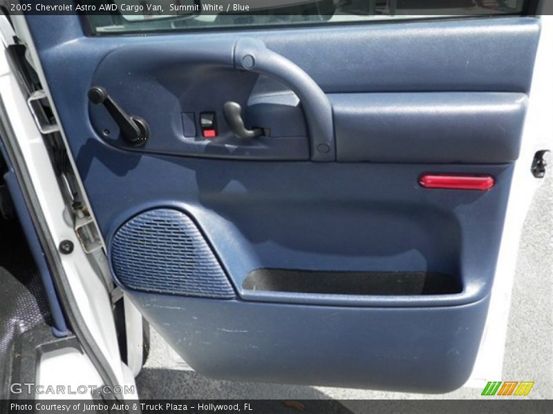 Door Panel of 2005 Astro AWD Cargo Van