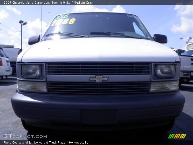 Summit White / Medium Gray 2005 Chevrolet Astro Cargo Van