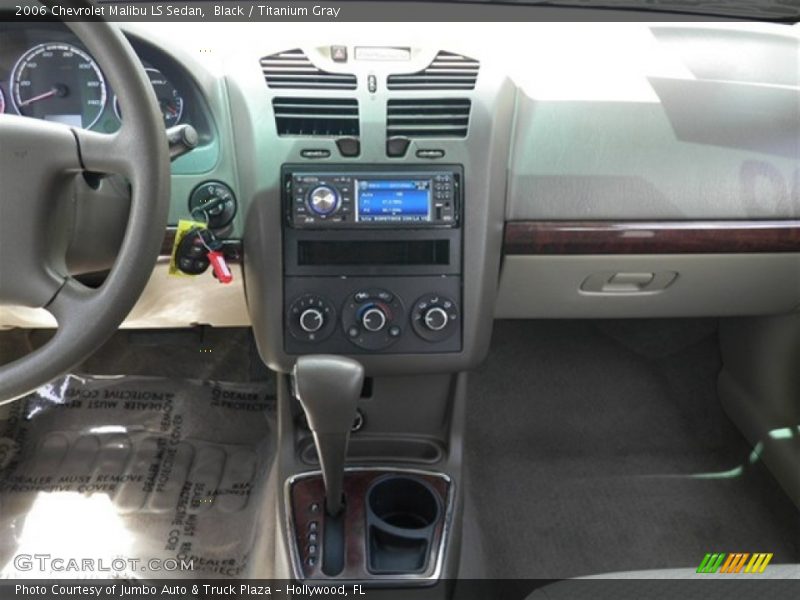 Black / Titanium Gray 2006 Chevrolet Malibu LS Sedan
