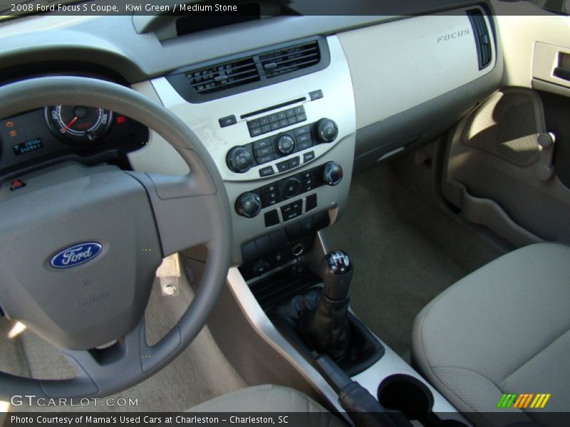 Dashboard of 2008 Focus S Coupe