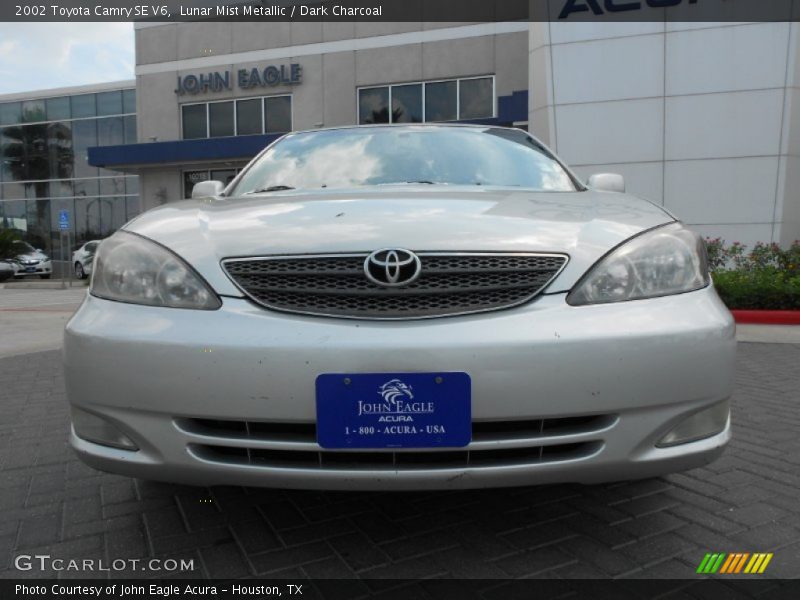 Lunar Mist Metallic / Dark Charcoal 2002 Toyota Camry SE V6