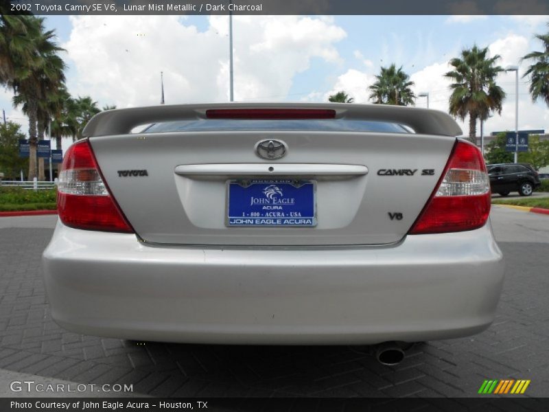 Lunar Mist Metallic / Dark Charcoal 2002 Toyota Camry SE V6