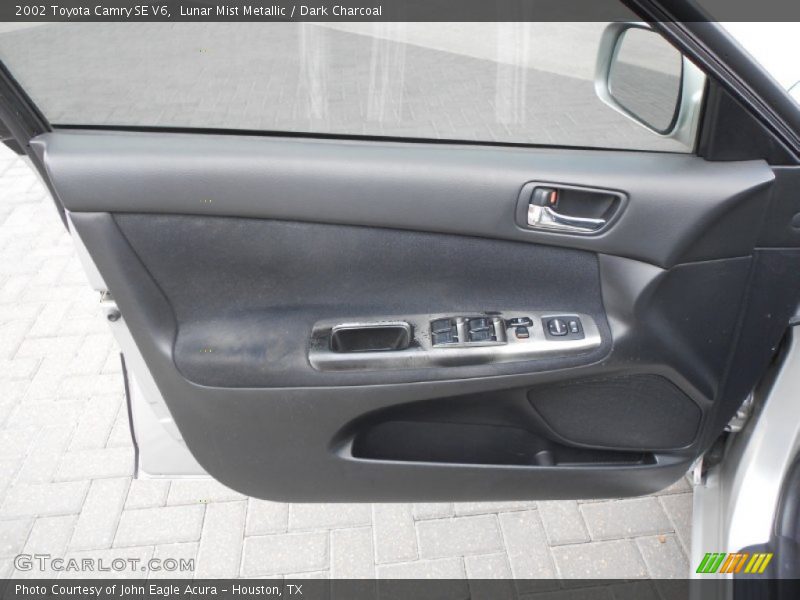 Lunar Mist Metallic / Dark Charcoal 2002 Toyota Camry SE V6