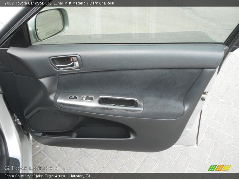 Lunar Mist Metallic / Dark Charcoal 2002 Toyota Camry SE V6