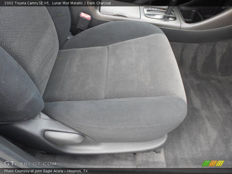 Lunar Mist Metallic / Dark Charcoal 2002 Toyota Camry SE V6