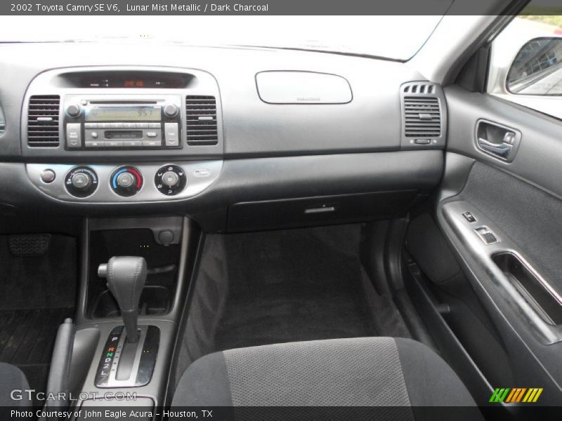 Lunar Mist Metallic / Dark Charcoal 2002 Toyota Camry SE V6