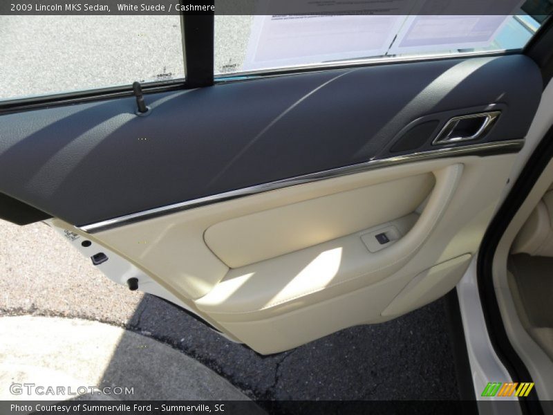 White Suede / Cashmere 2009 Lincoln MKS Sedan