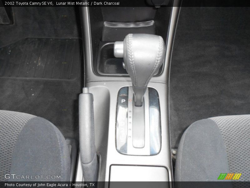 Lunar Mist Metallic / Dark Charcoal 2002 Toyota Camry SE V6