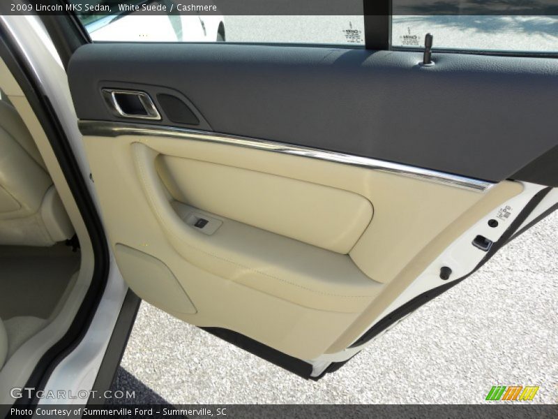 White Suede / Cashmere 2009 Lincoln MKS Sedan