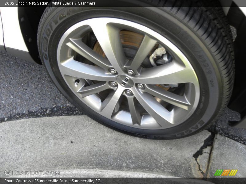 White Suede / Cashmere 2009 Lincoln MKS Sedan