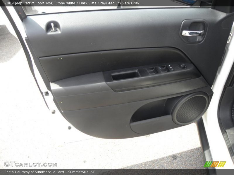 Stone White / Dark Slate Gray/Medium Slate Gray 2009 Jeep Patriot Sport 4x4