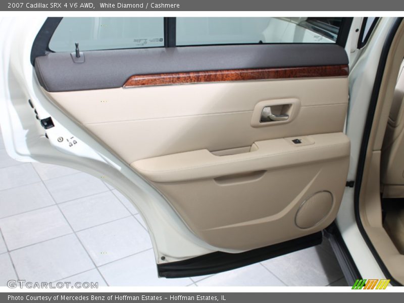 White Diamond / Cashmere 2007 Cadillac SRX 4 V6 AWD