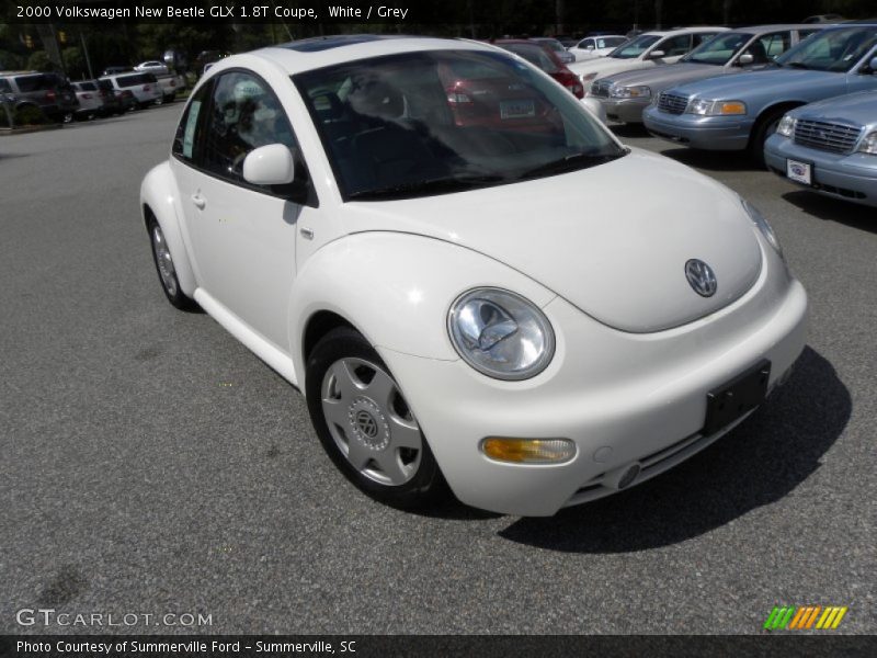 White / Grey 2000 Volkswagen New Beetle GLX 1.8T Coupe