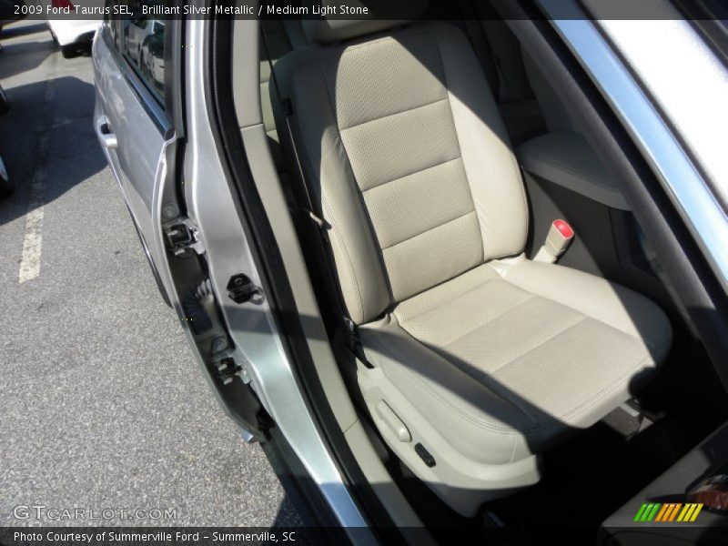 Brilliant Silver Metallic / Medium Light Stone 2009 Ford Taurus SEL