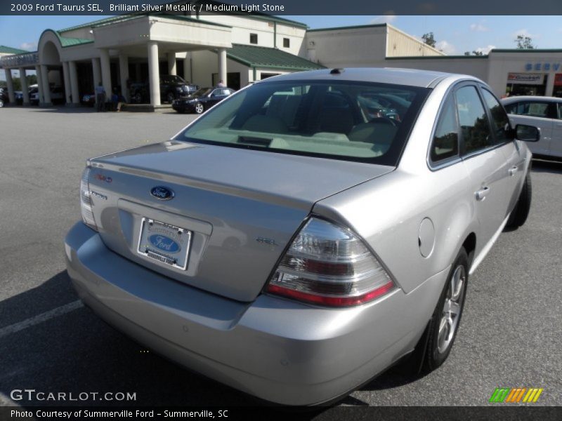 Brilliant Silver Metallic / Medium Light Stone 2009 Ford Taurus SEL