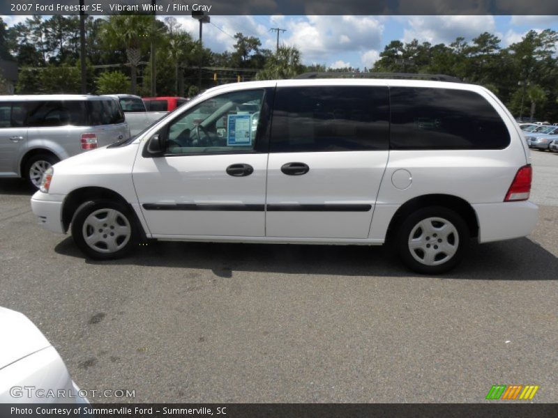 Vibrant White / Flint Gray 2007 Ford Freestar SE