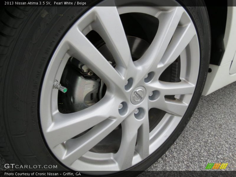 Pearl White / Beige 2013 Nissan Altima 3.5 SV