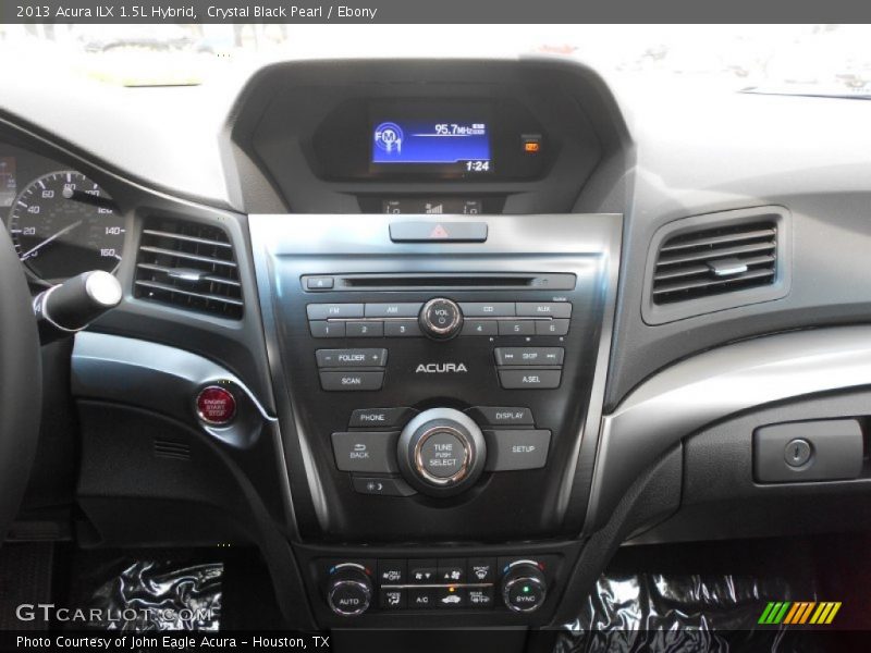 Controls of 2013 ILX 1.5L Hybrid