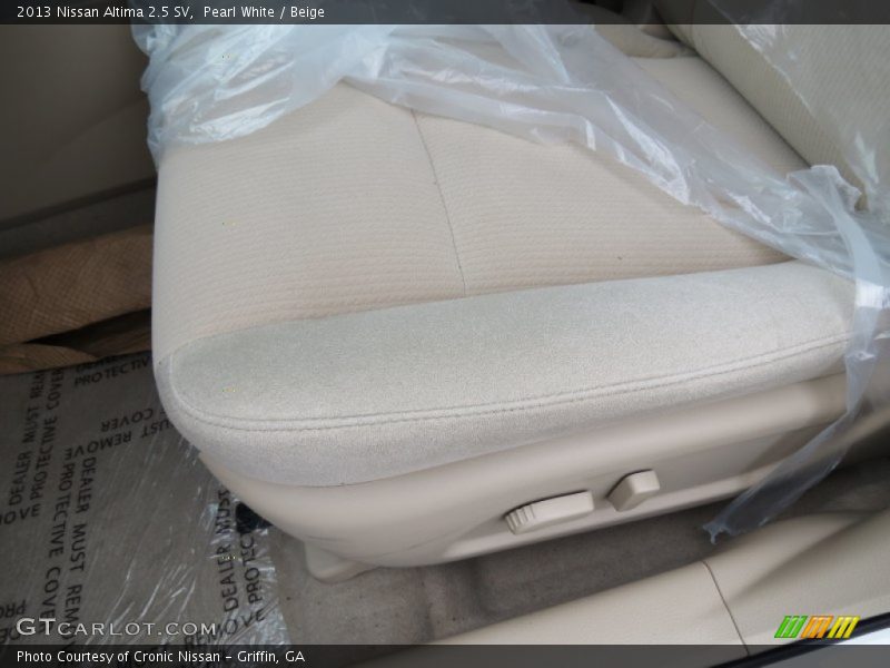 Pearl White / Beige 2013 Nissan Altima 2.5 SV