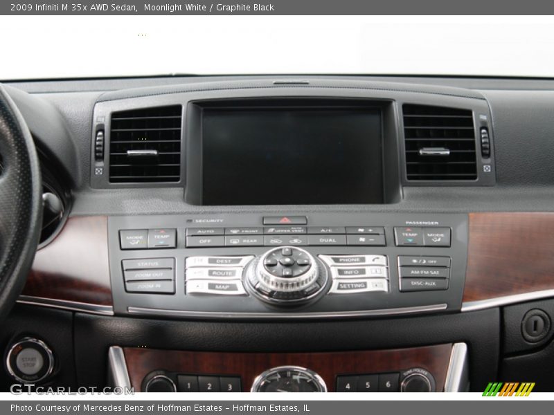 Moonlight White / Graphite Black 2009 Infiniti M 35x AWD Sedan