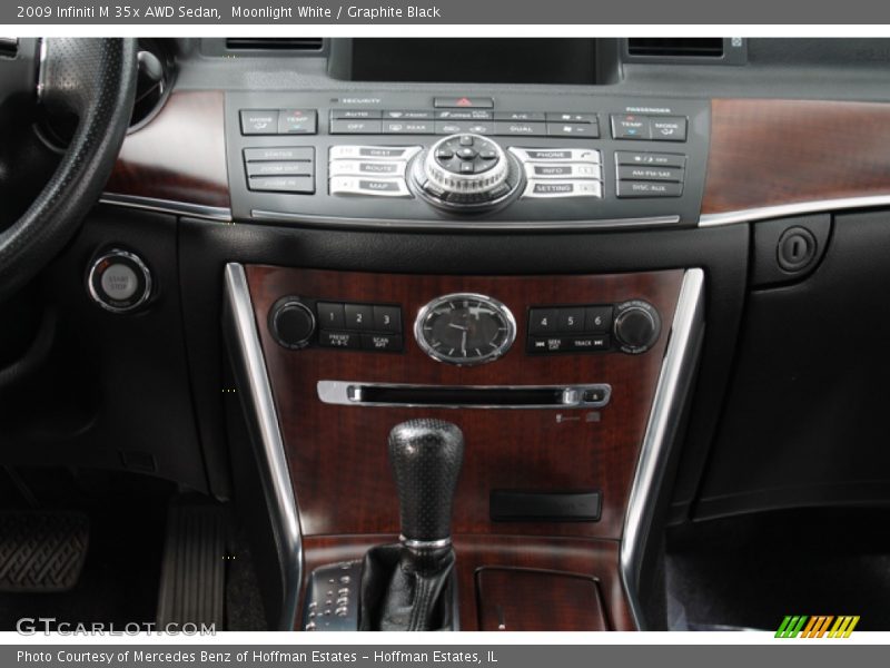 Moonlight White / Graphite Black 2009 Infiniti M 35x AWD Sedan