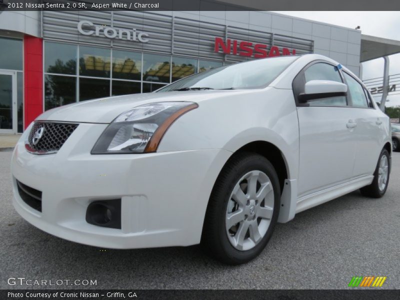 Aspen White / Charcoal 2012 Nissan Sentra 2.0 SR