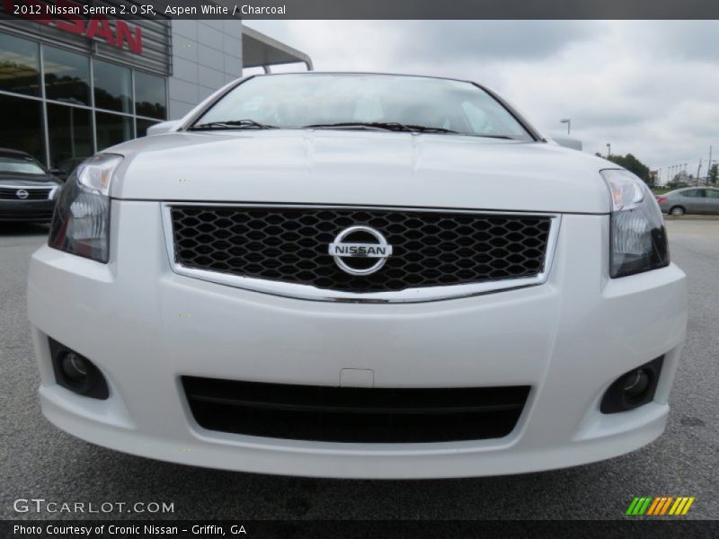 Aspen White / Charcoal 2012 Nissan Sentra 2.0 SR