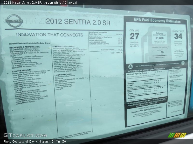 Aspen White / Charcoal 2012 Nissan Sentra 2.0 SR
