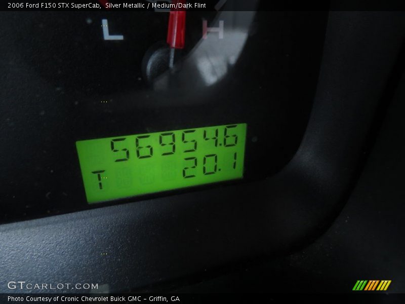 Silver Metallic / Medium/Dark Flint 2006 Ford F150 STX SuperCab