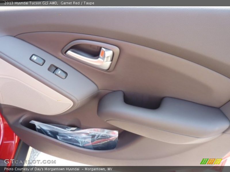 Garnet Red / Taupe 2013 Hyundai Tucson GLS AWD