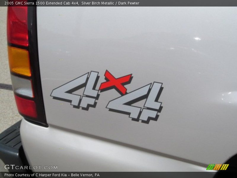 Silver Birch Metallic / Dark Pewter 2005 GMC Sierra 1500 Extended Cab 4x4