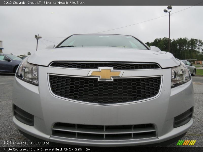 Silver Ice Metallic / Jet Black 2012 Chevrolet Cruze LT