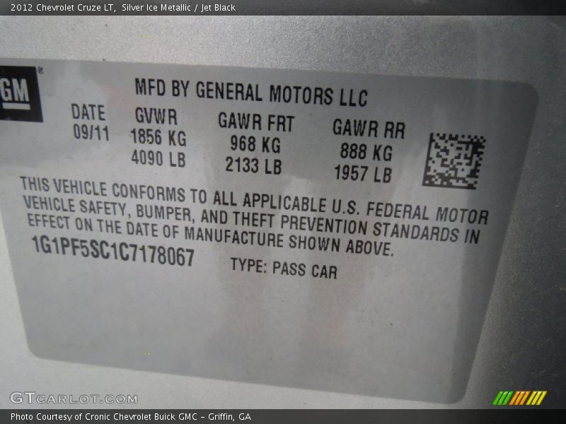 Silver Ice Metallic / Jet Black 2012 Chevrolet Cruze LT